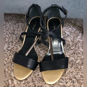Black and gold wedges